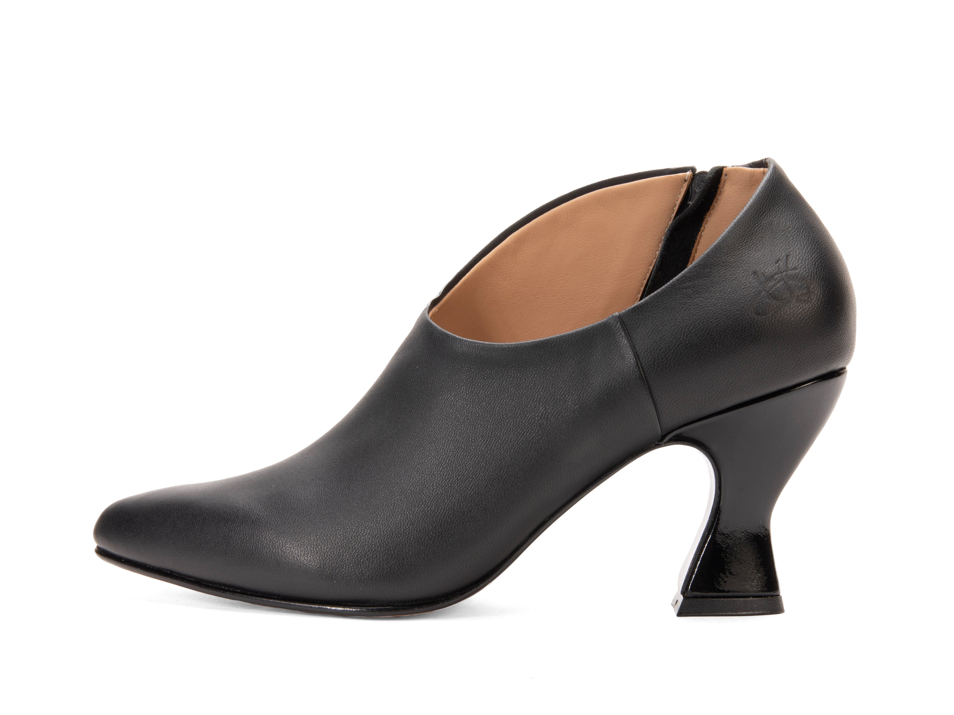 Edie - Black – John Fluevog Shoes