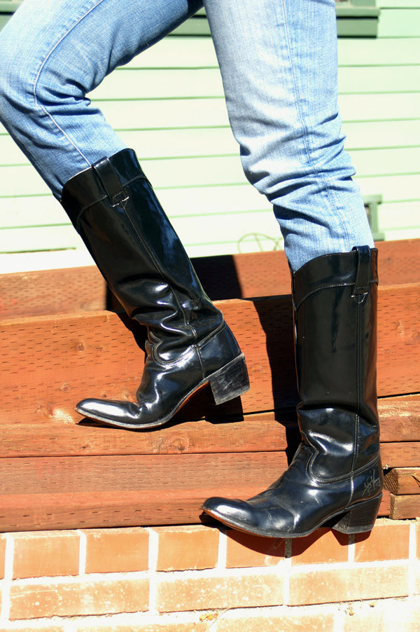 Everyday Fluevogs | March 12, 2011