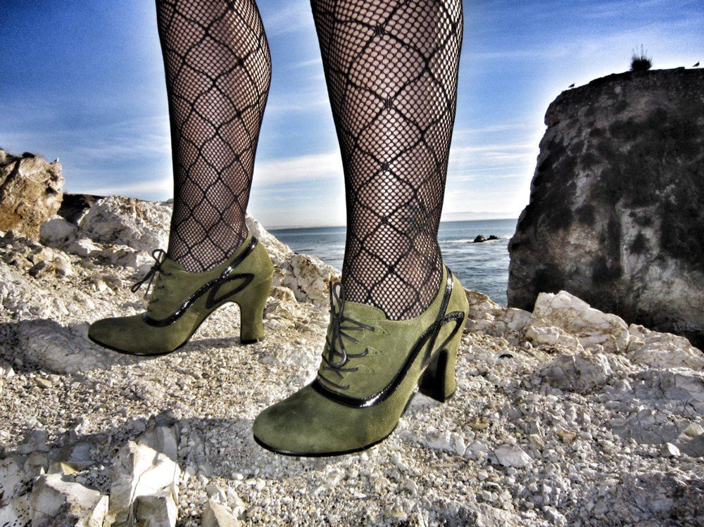 Everyday Fluevogs | April 21, 2012