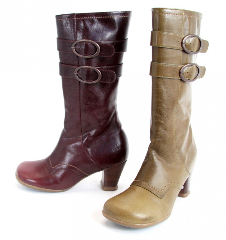 Fall 2010 | New Colours in the Operetta Mirella
