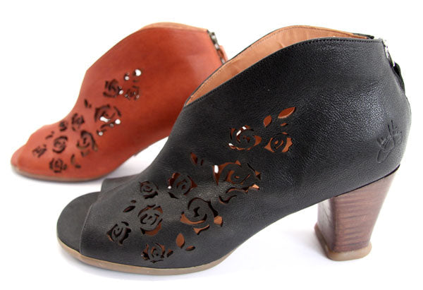 Spring '11 Sneak Preview: Operetta Adelina
