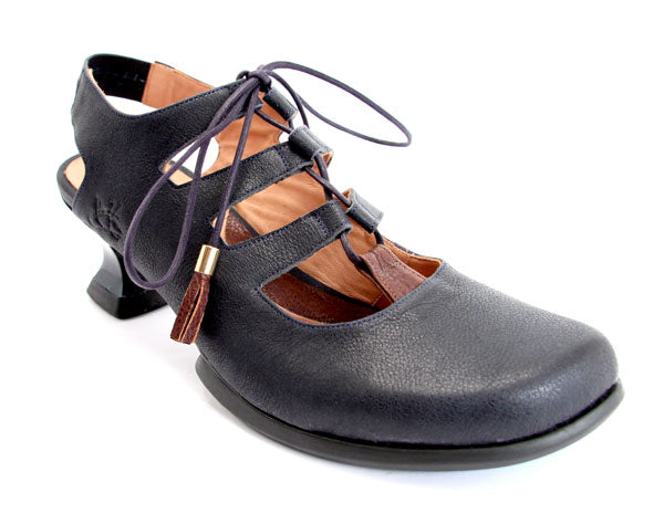 Spring '11 Sneak Preview: Wearever Tav