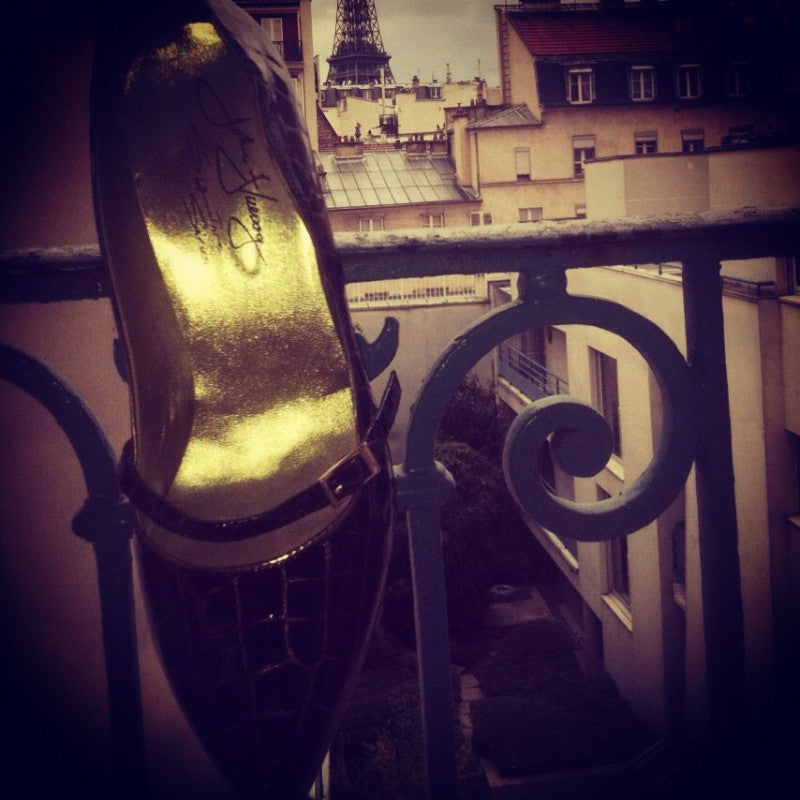 Body Parts in Paris