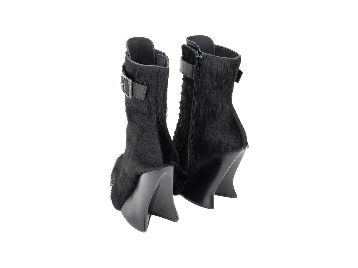 Le Gallop - Black