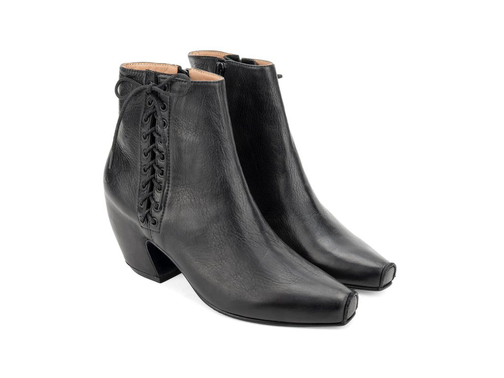 Precision - Black