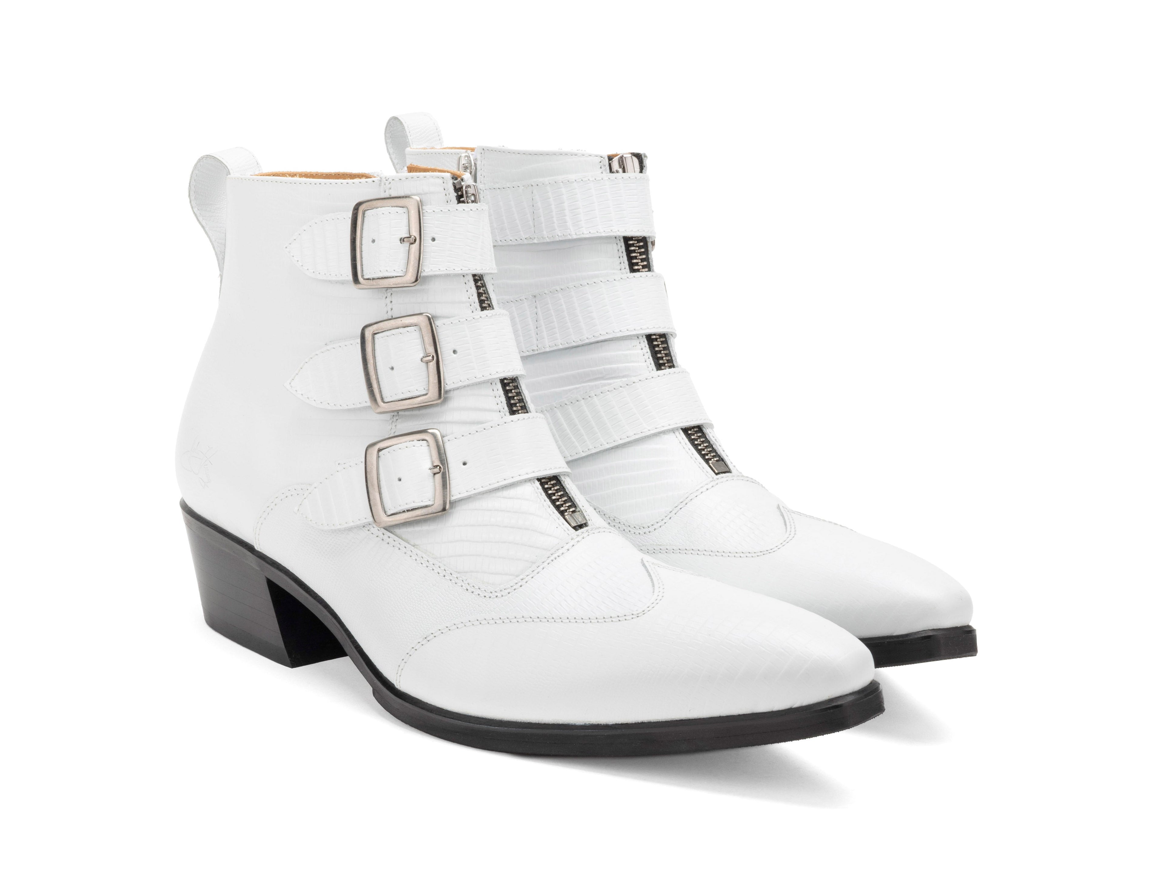 white - Quarter View