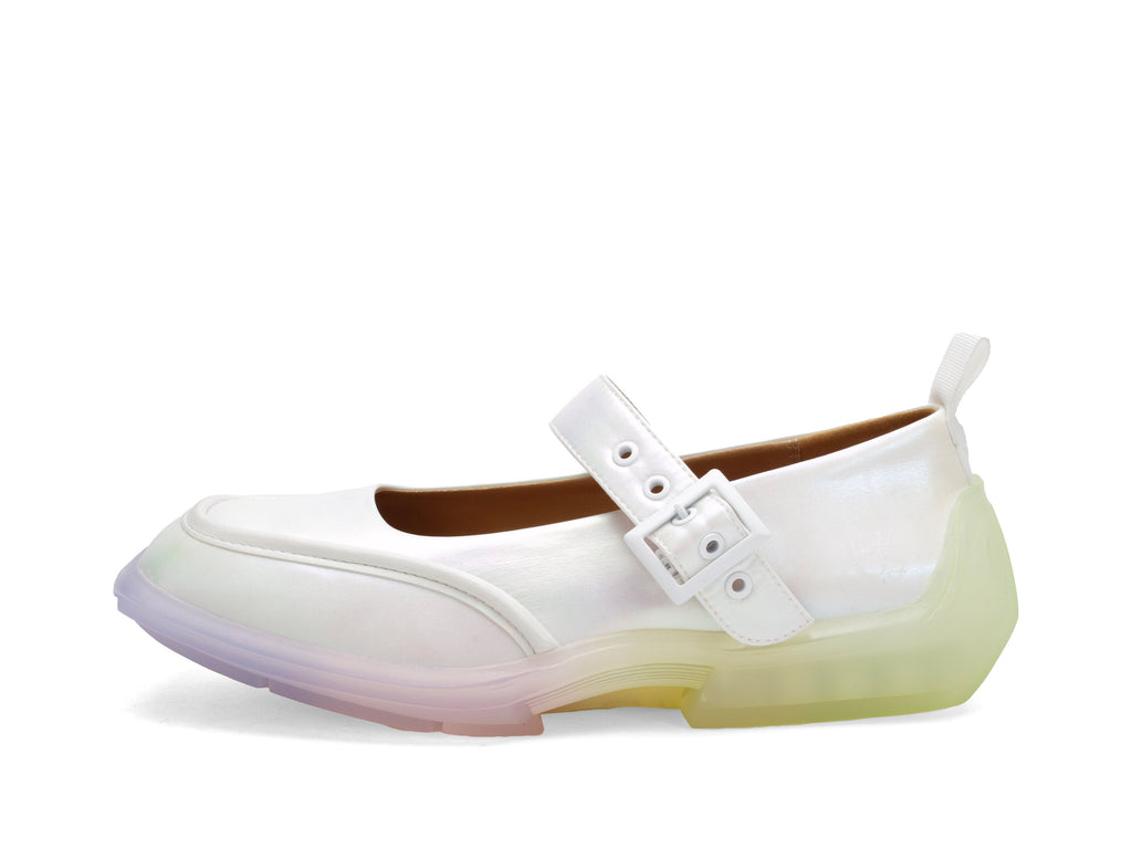 white_pink_green_vegan - Outside