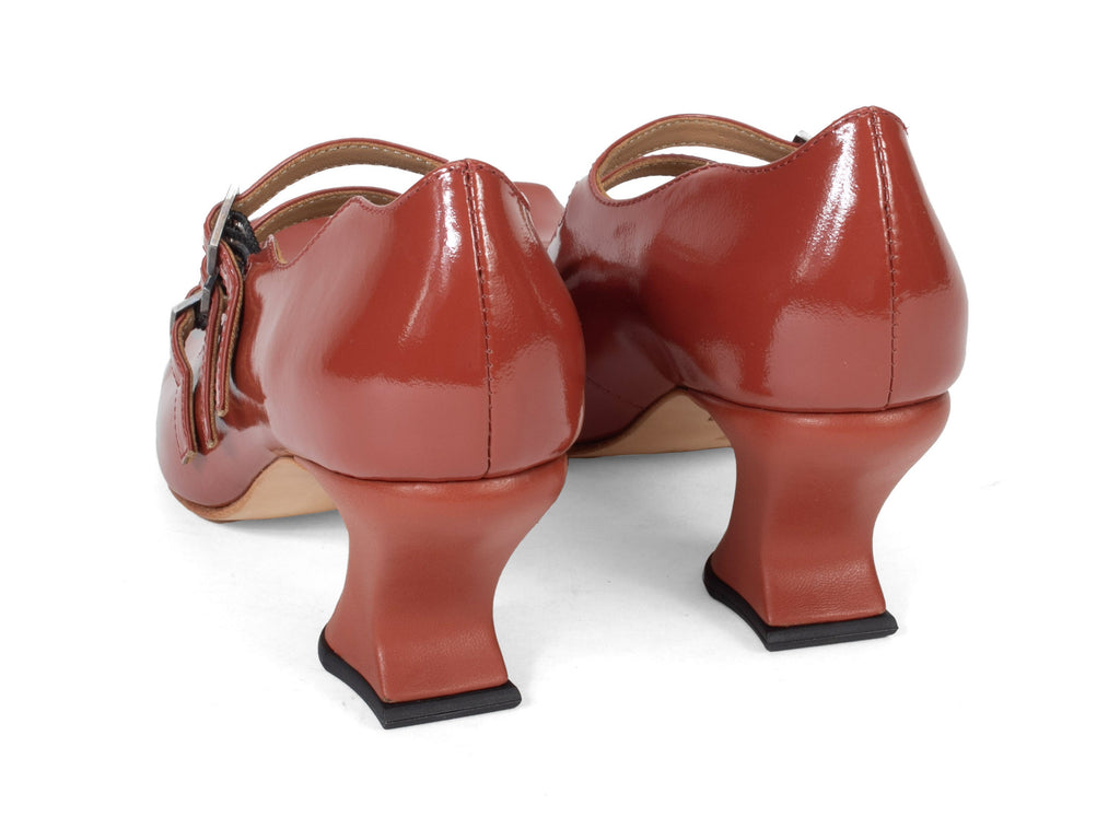 reddish_brown - Back