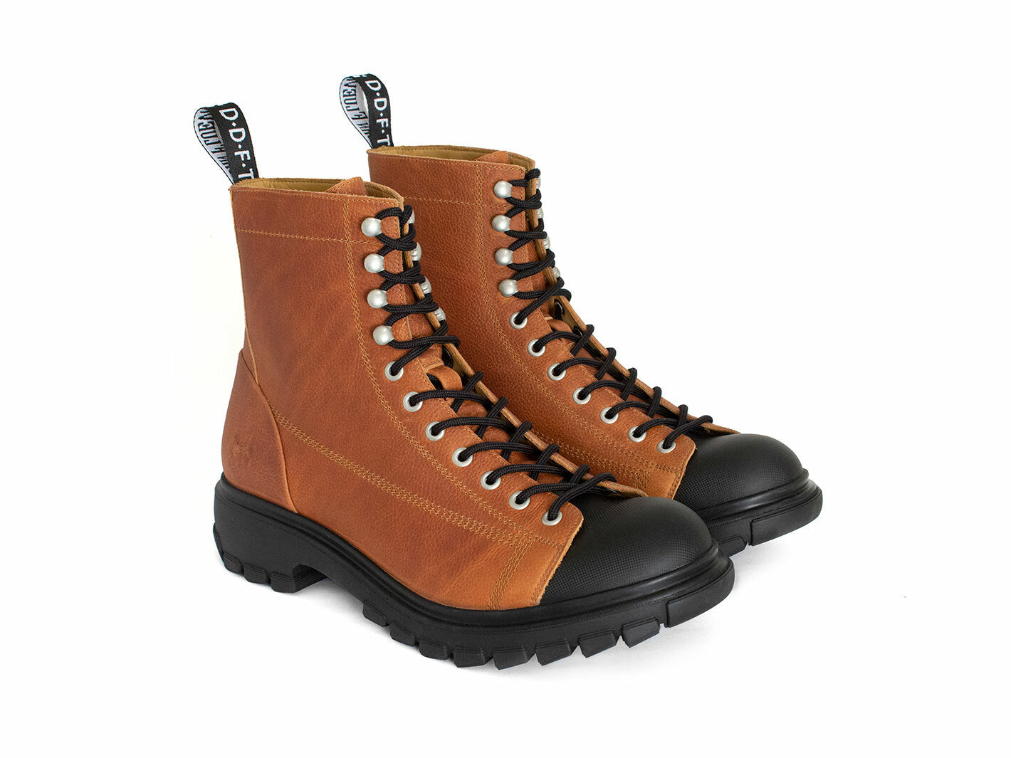 brown_black - Quarter view
