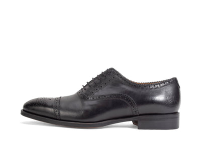 Brandenburg - Black with black stitching