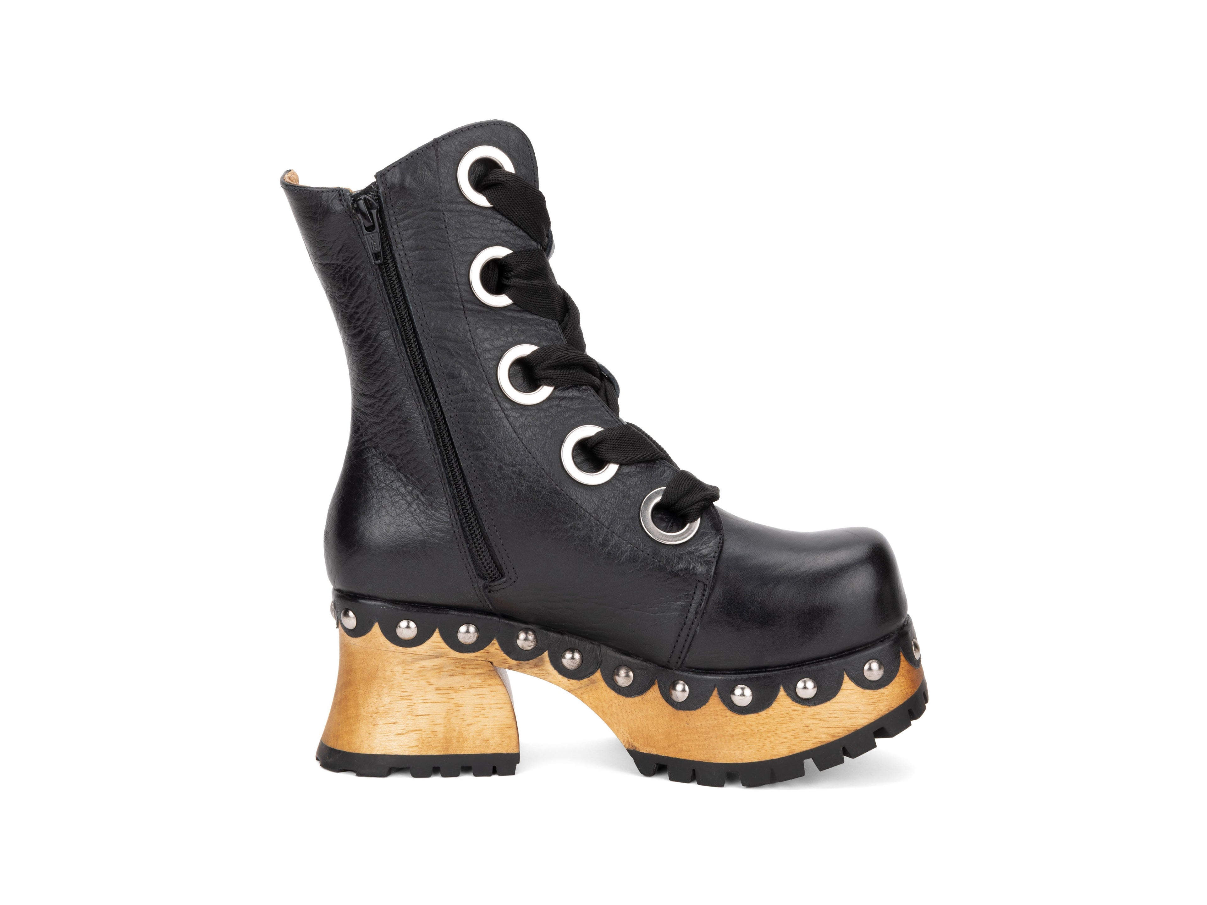 black - Sole View
