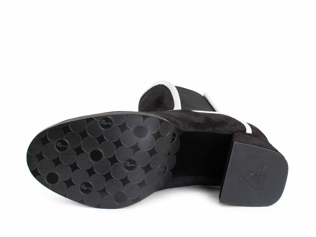black - Sole