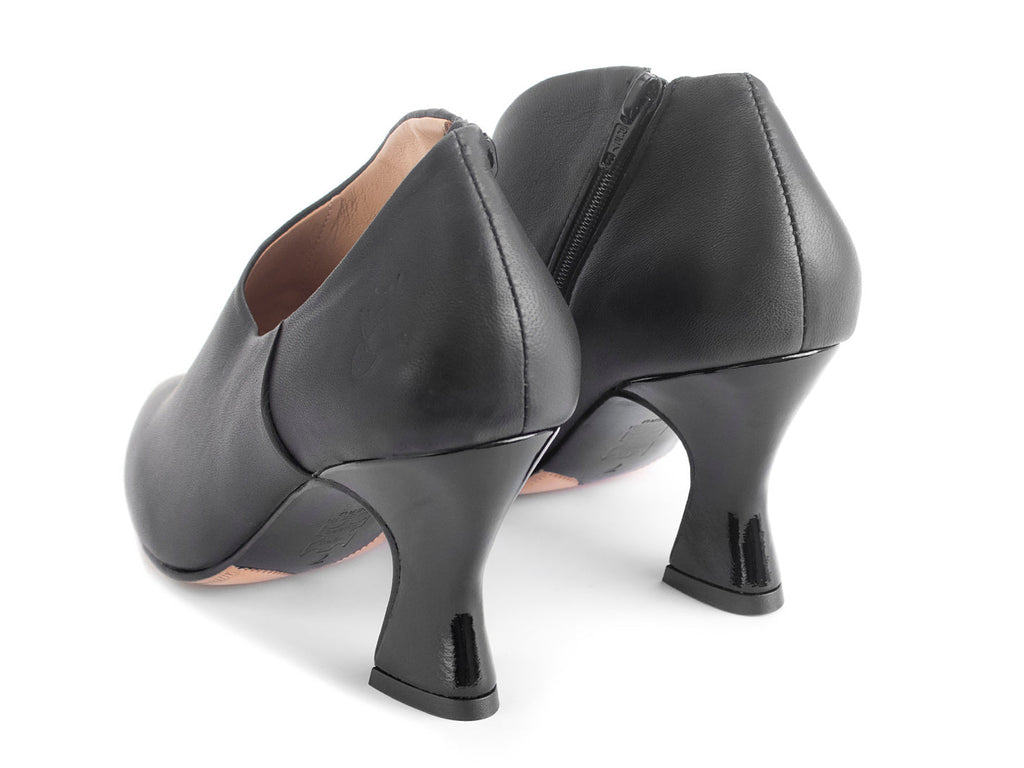 black - Back