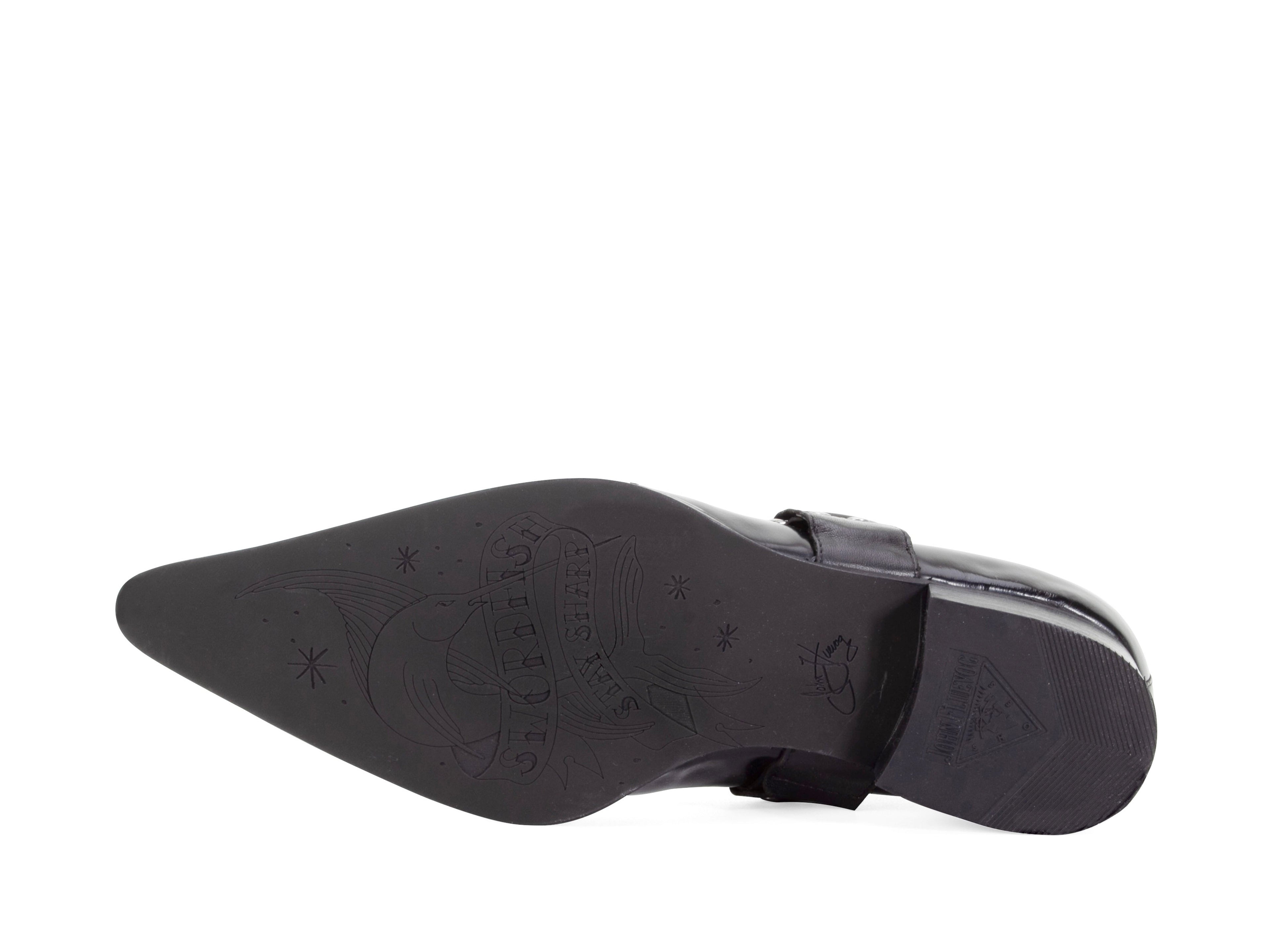 black - Sole View