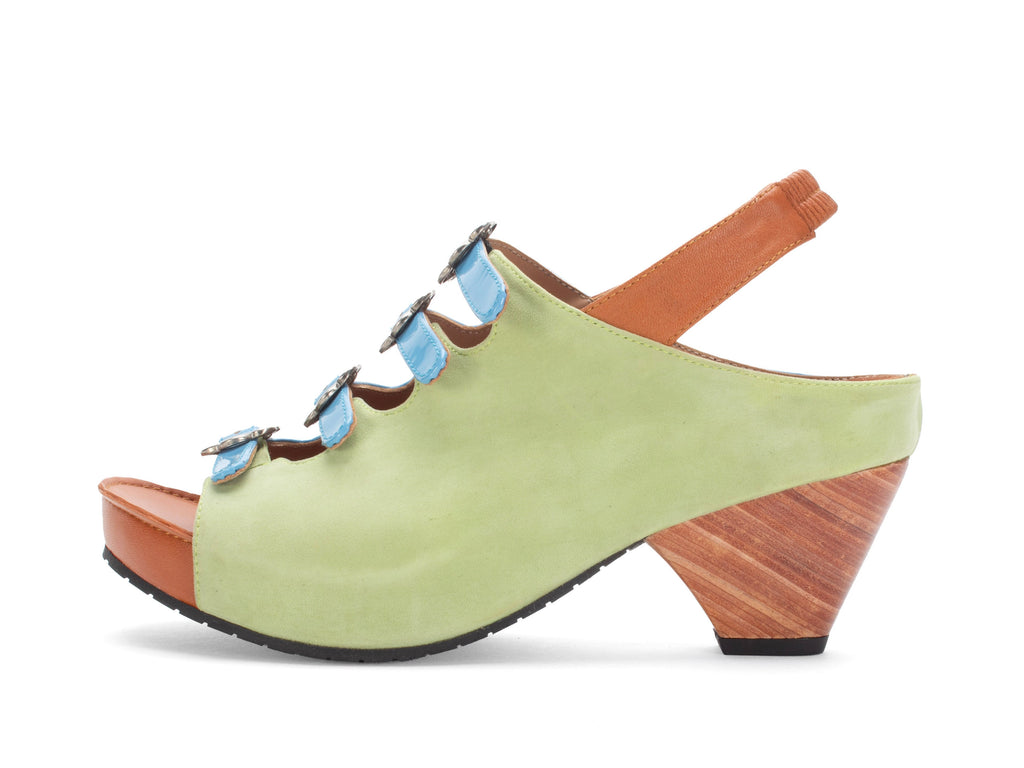 green_light_blue_brown - Outside