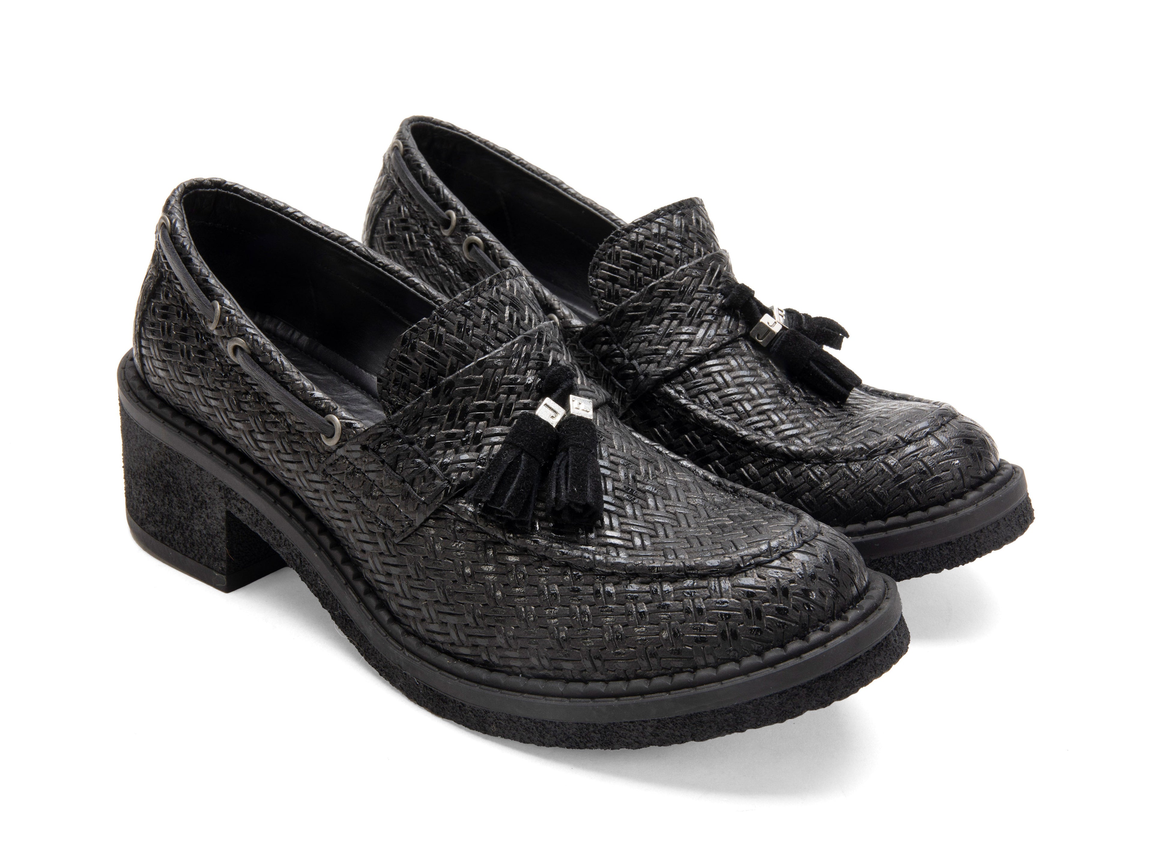 black - Quarter View