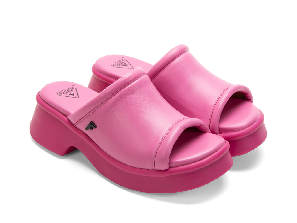pink - Quarter View