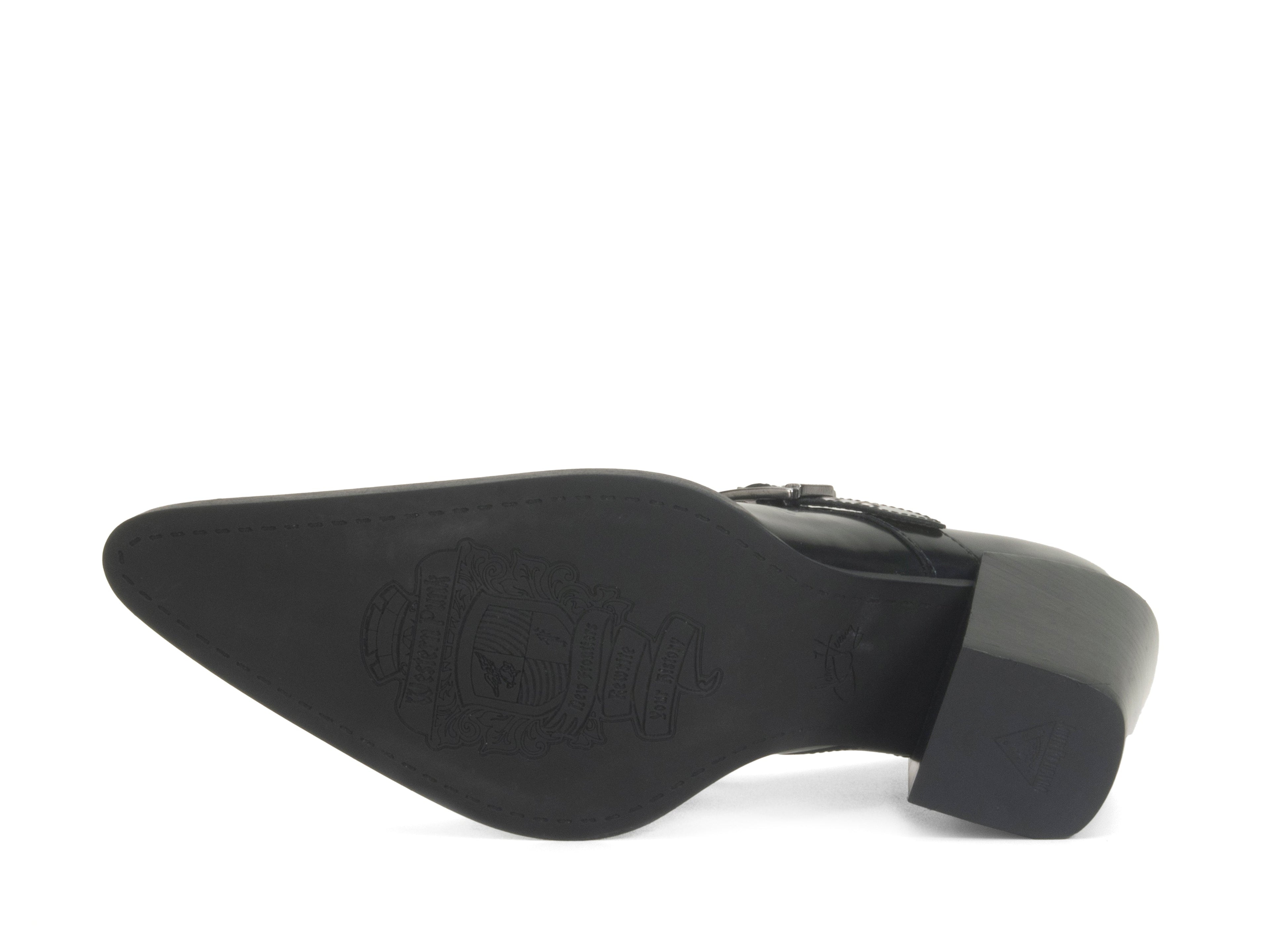 black - Sole View