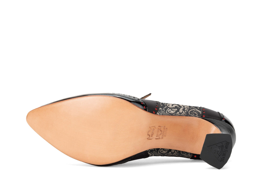 black_silver_red - Sole View
