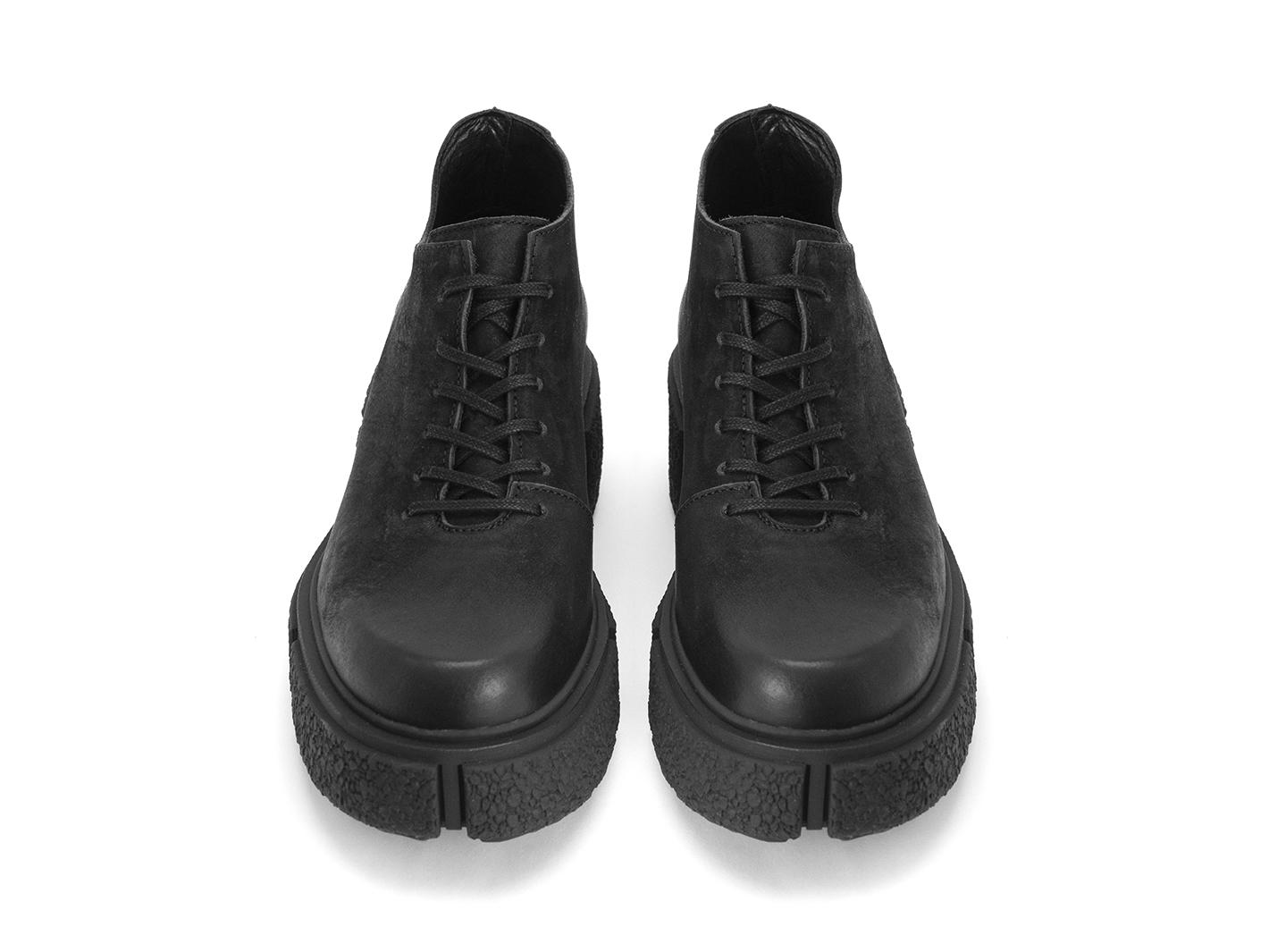 De Vico: Women's - Black | Platform lace-up shoe | Fluevog Shoes