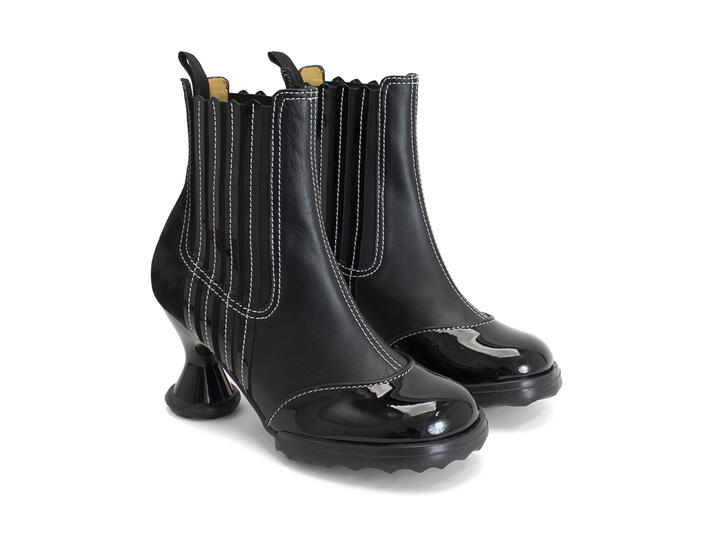Maple - Black | Contrast chelsea boot 