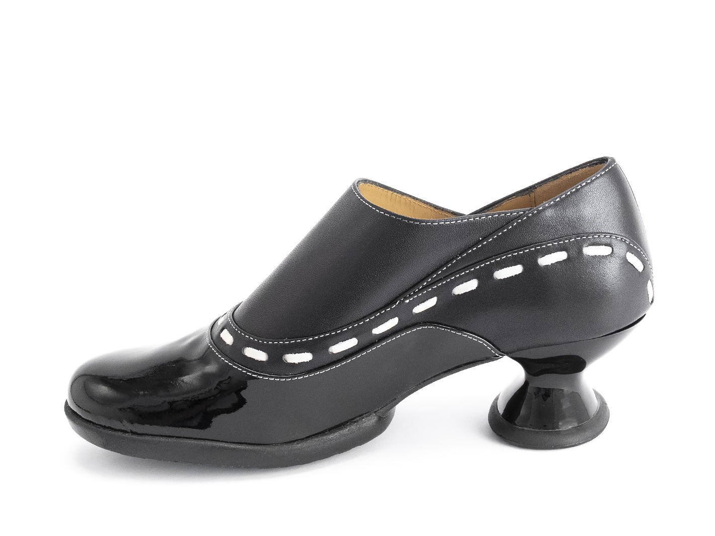 Achiever Black Buckled shoe with stitching: Profile inside