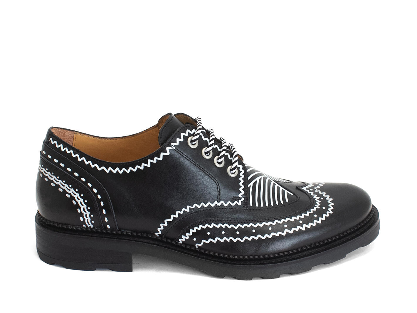 Aiden Noir Derby avec motif de bout fleuri: Profile outside