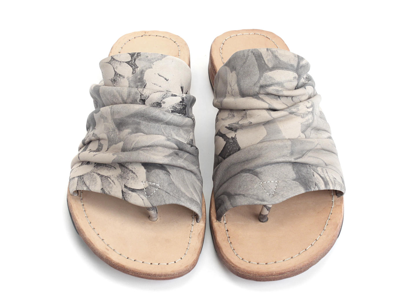 Amazon Gris floral Sandale de cuir à enfiler: Front