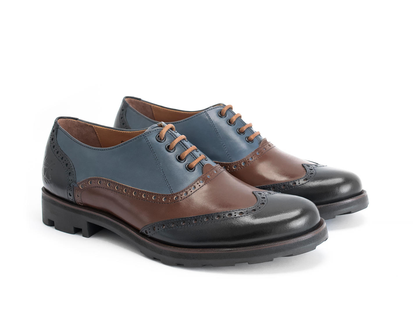 Andrew Black/Blue/Brown Wingtip Brogue Shoes: Quarter view