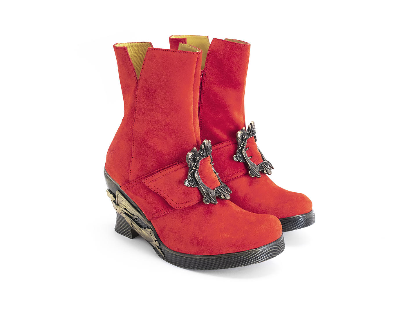 Anna Red Ankle boot with Angel wedge: Quarter view