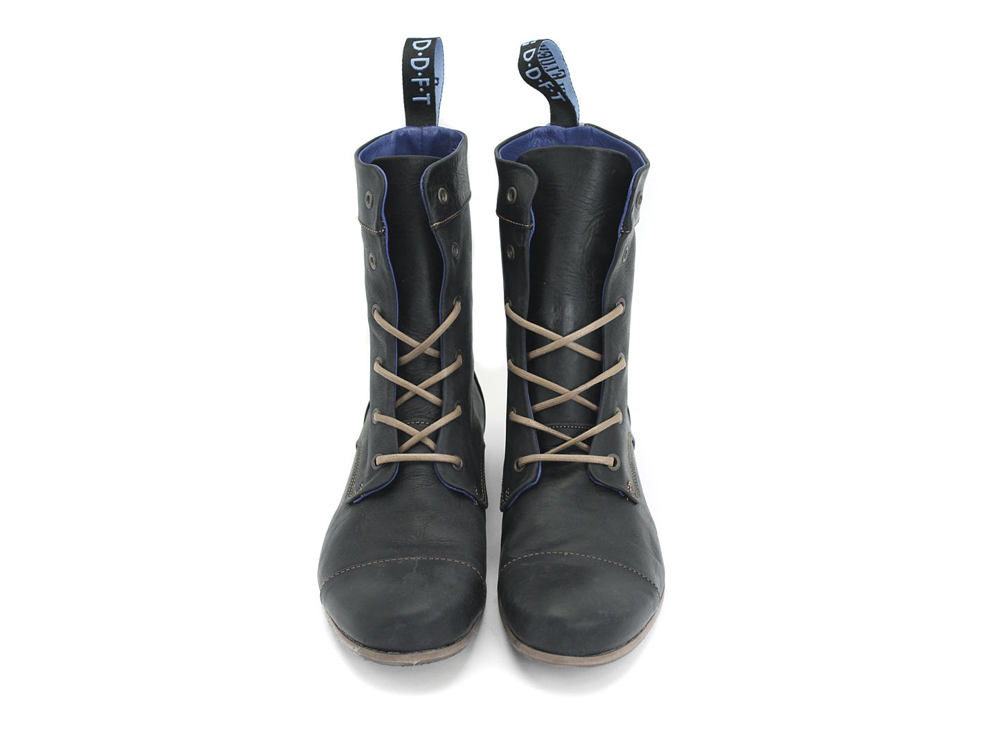 BBC: Hommes Noir Classic Lace-Up Boots