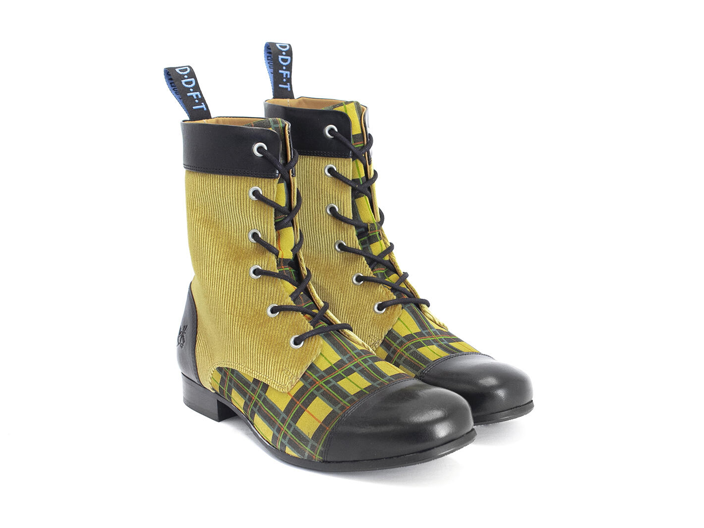 BBC: Men’s Yellow Plaid Classic Lace-Up Boots: Quarter view