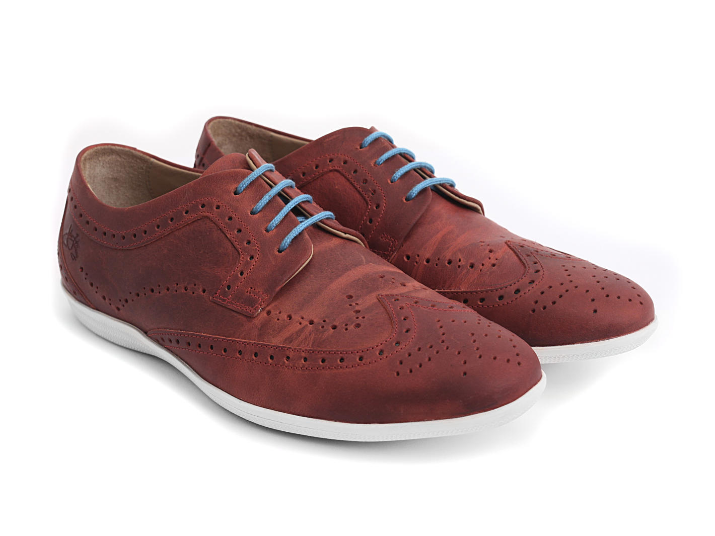 BLQ Rouge Lace-Up Brogue Shoe: Quarter view