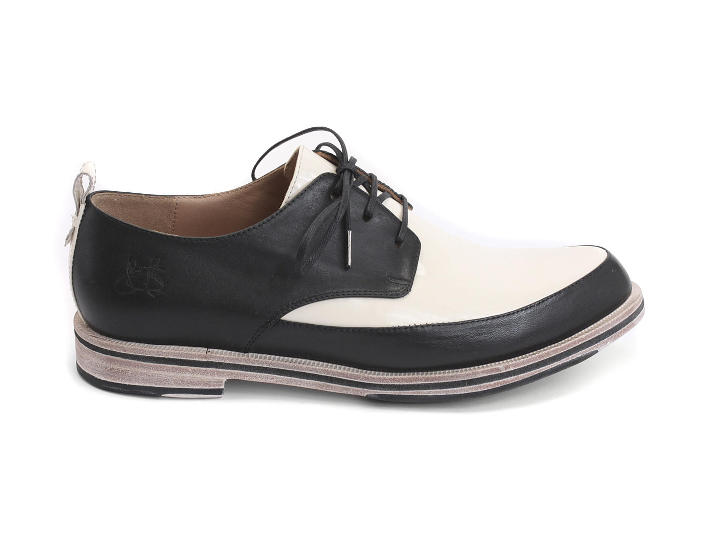 Carla Noir & crème Lace-Up Leather Derby: Profile inside