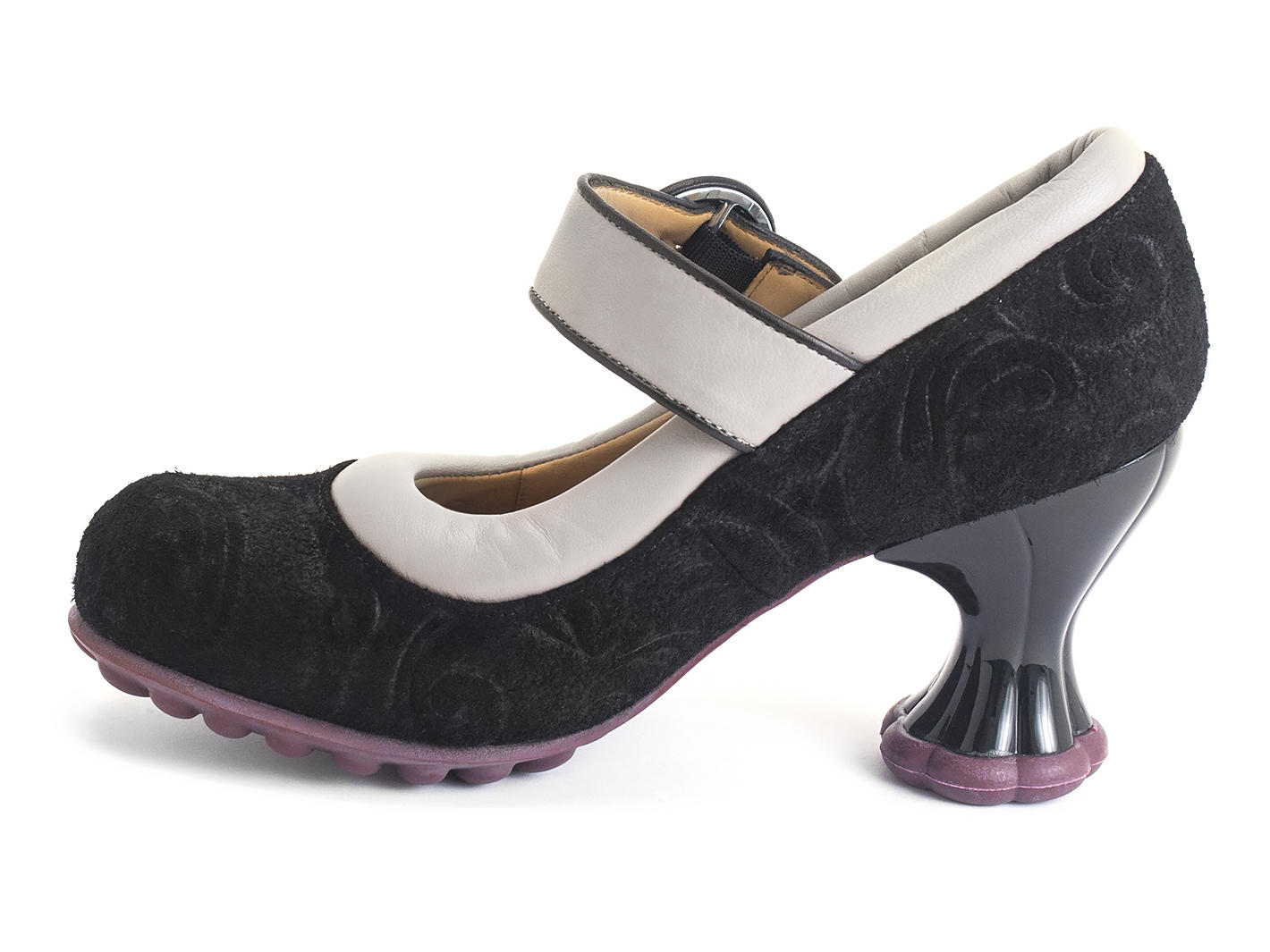 Ceres Black/Cream Padded mary jane: Profile inside