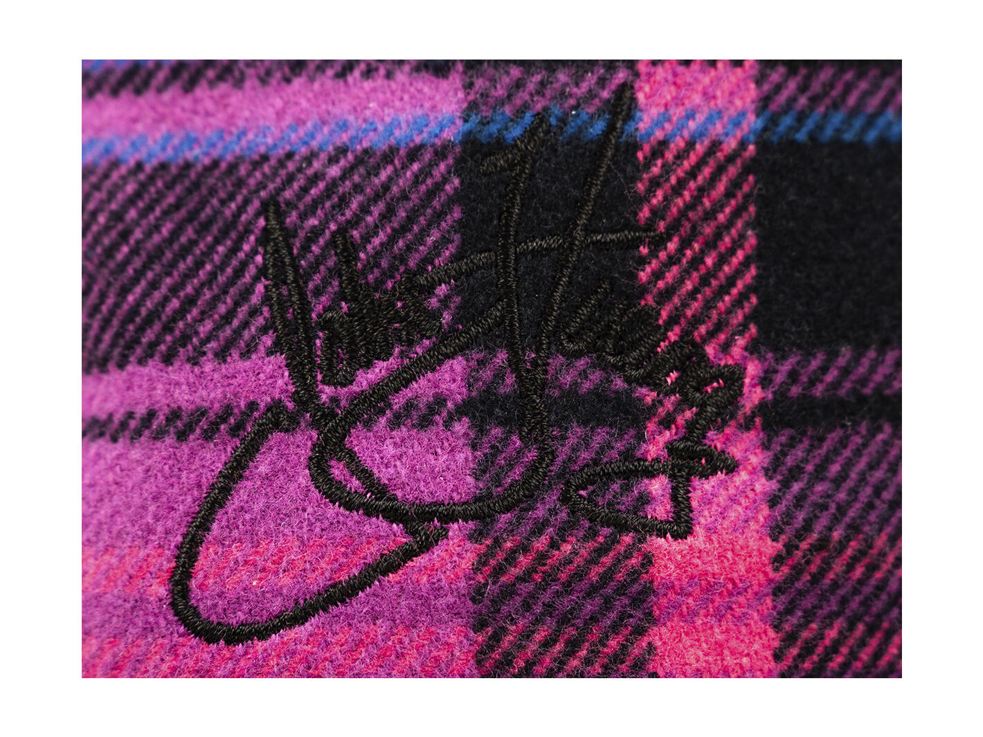 Chapeau cloche Plaid violet Chapeau cloche en tissu brodé