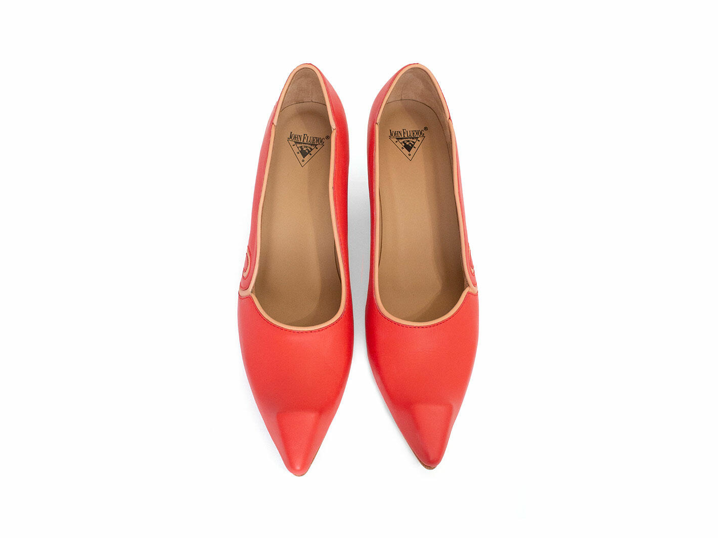 Clara Rouge Escarpin en cuir avec arabesque: Front