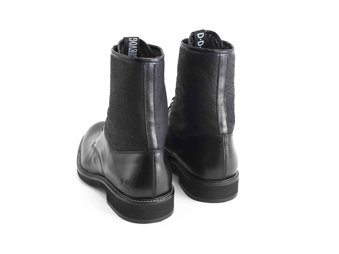 Clay Black Lace-up boot with shearling: Back