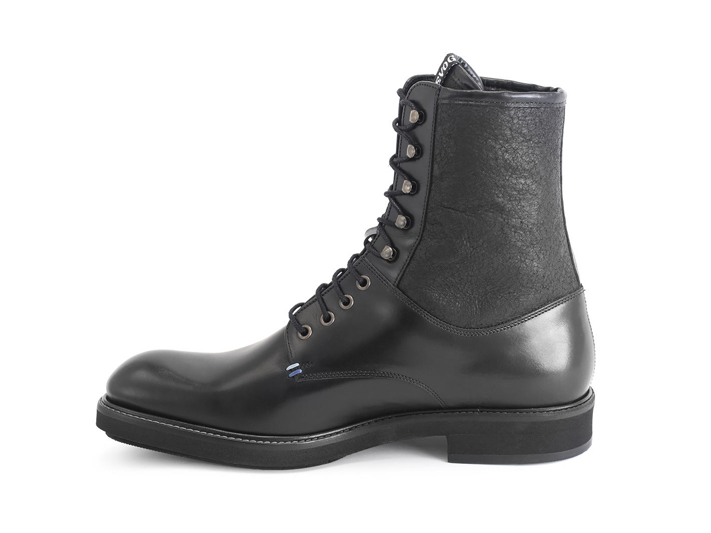 Clay Black Lace-up boot with shearling
