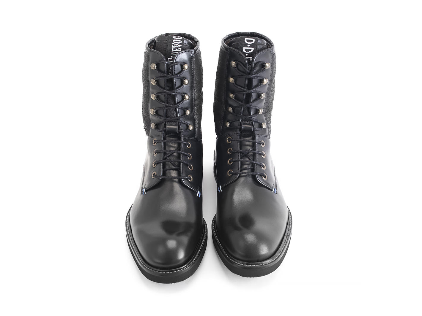 Clay Black Lace-up boot with shearling: Front