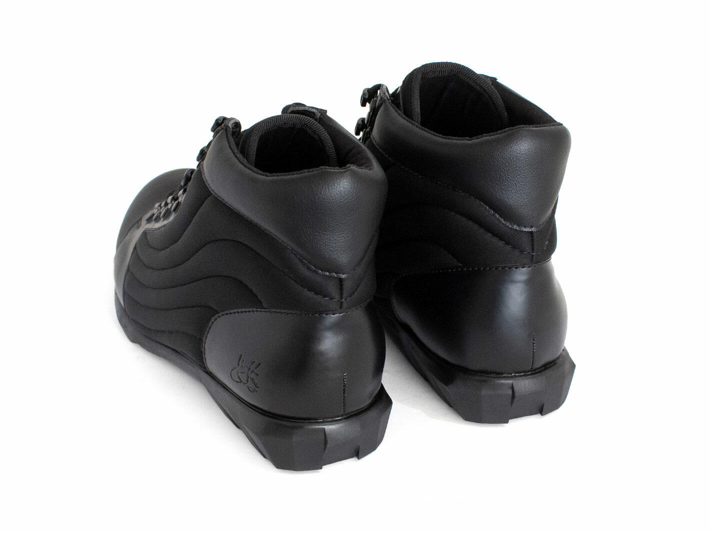 Comet Noir Chaussure lacée en cuir végétalien: Back