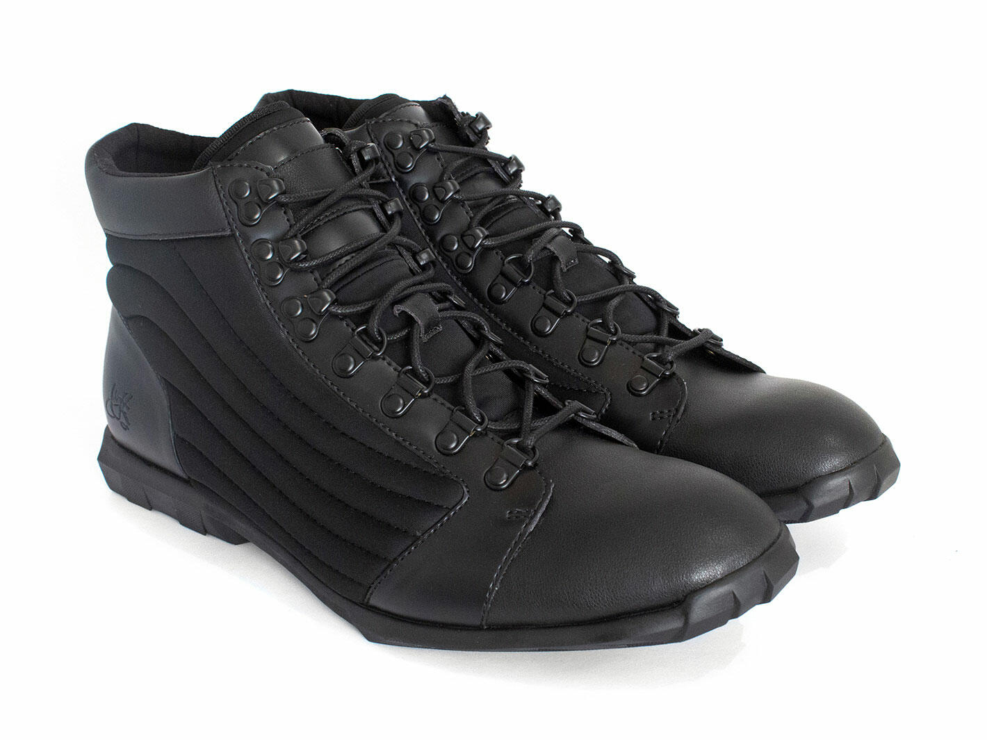 Comet Noir Chaussure lacée en cuir végétalien: Quarter view