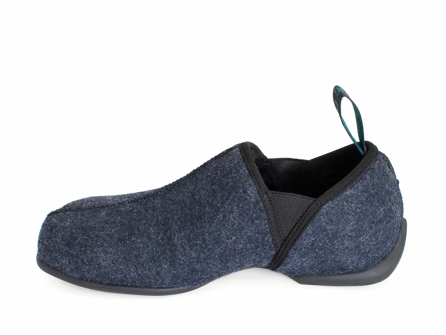Dayan Grey Vegan Felt Slippers: Profile inside