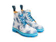 Derby Swirl (6 Oeillets) Tie Dye/Bleu Classic Derby Boots: Quarter view