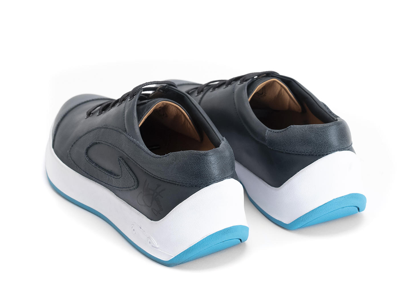 E-Type Navy Low top sneaker: Back