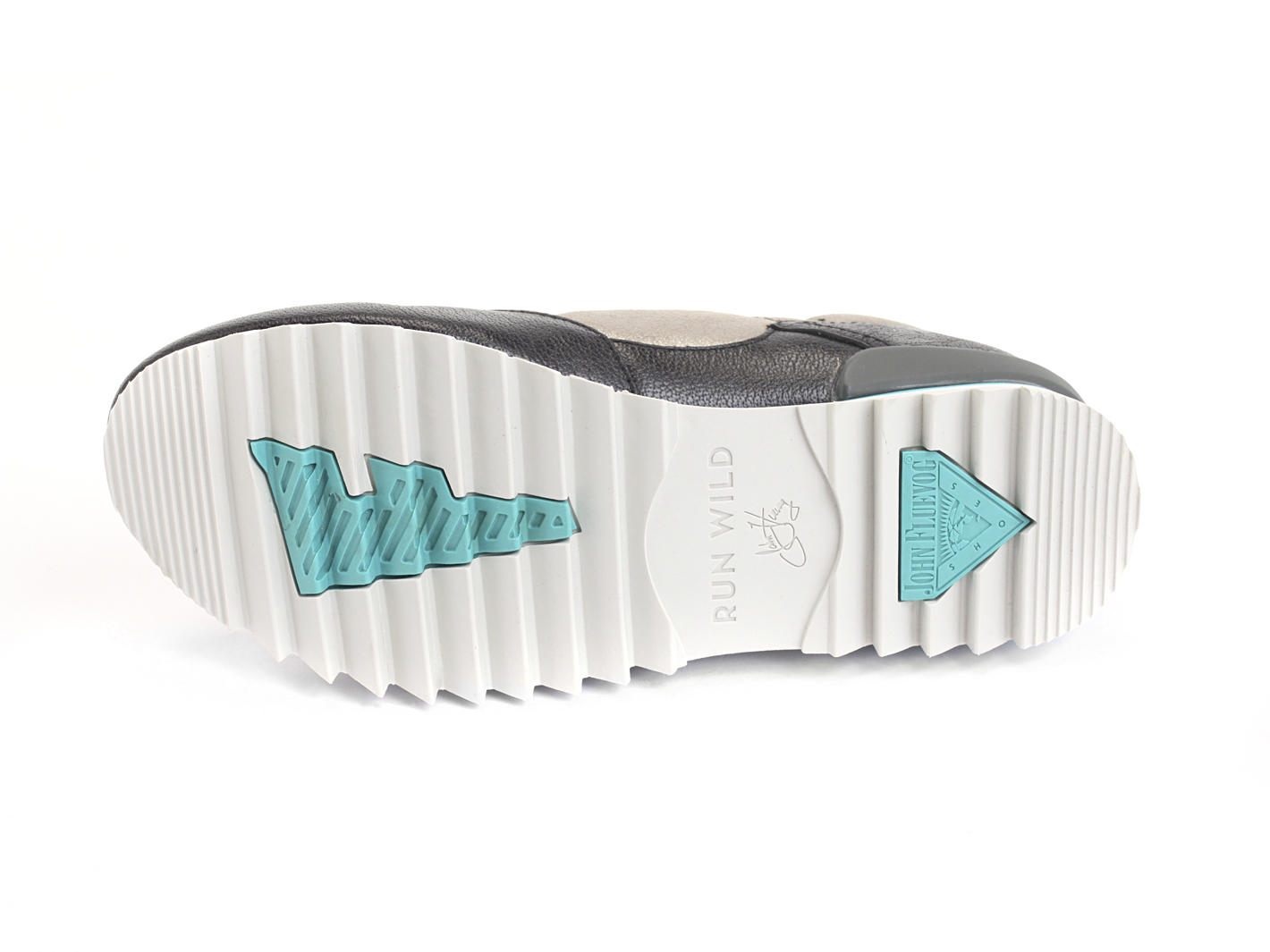 Easton Grey Shiny lace-up sneaker: Sole