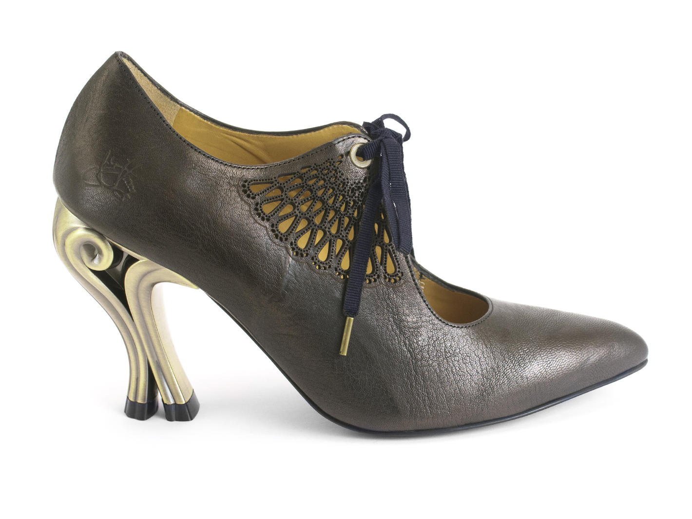 Estella Chocolate Talon lacé découpé au laser: Profile outside