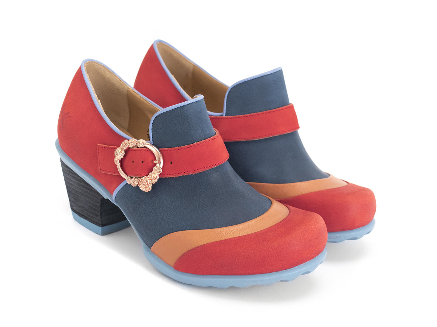 Faith Red/Blue Rose buckled shoe: Quarter view