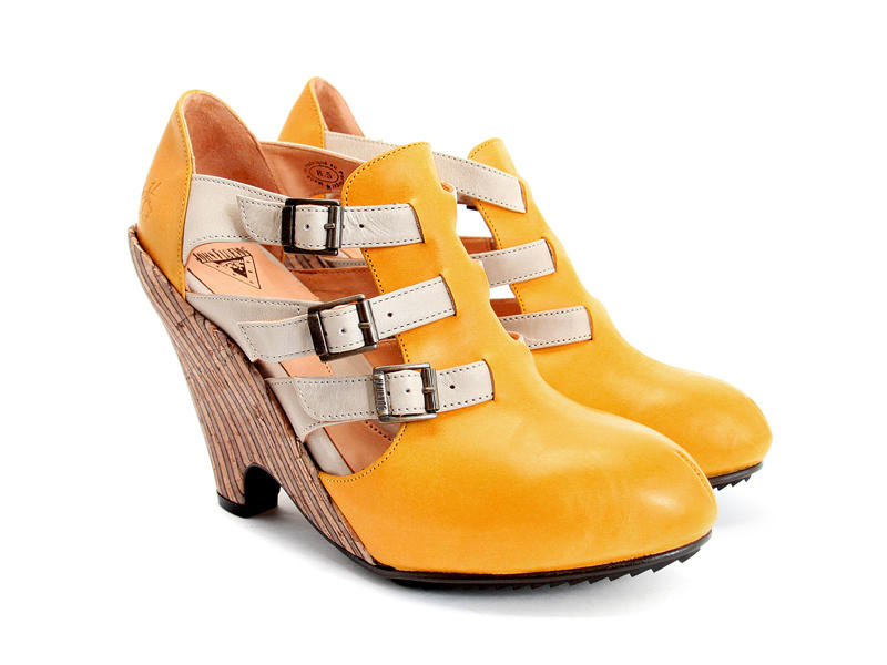 Farrah Mangue