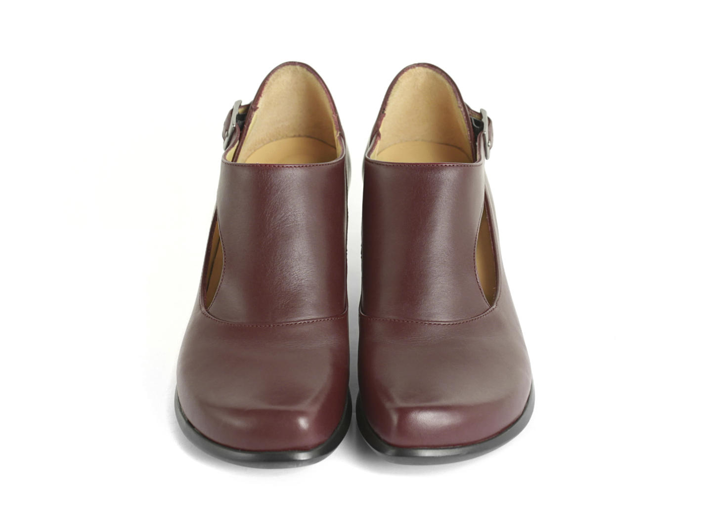 Gracias Cerise Side Buckle Shoes with Cutout: Front